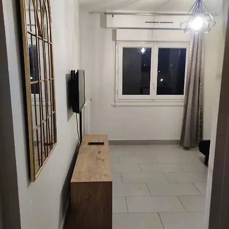 36 Dajot - 25 דירה *